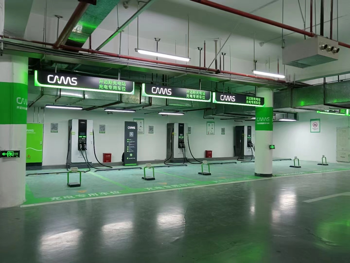 柳州銀泰城新能源車(chē)充電樁